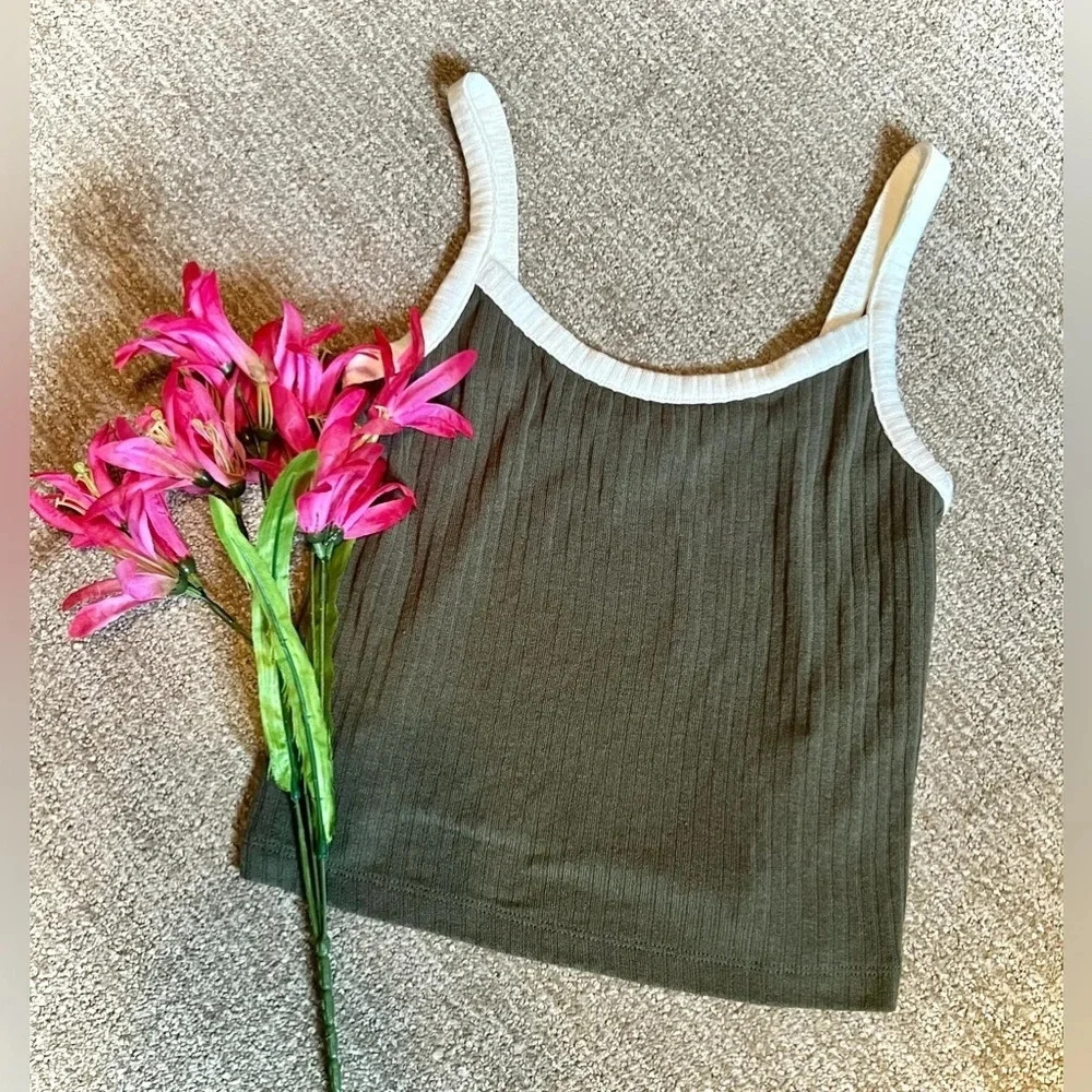 Arizona Halter Green/White Contrast Crop Top - Small